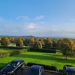 Hazelwood Frühstückspension Adare
