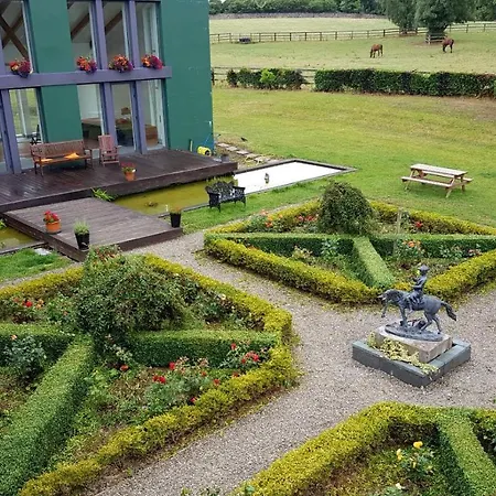 Frühstückspension Hazelwood 4*