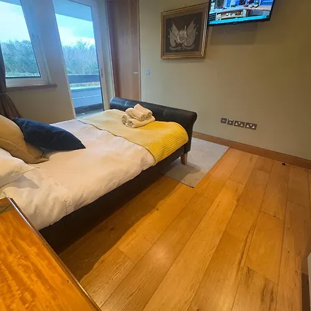 Hazelwood B&B 어데어
