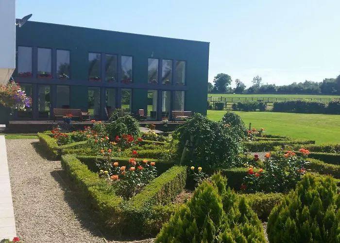 Hazelwood 4* Адэр